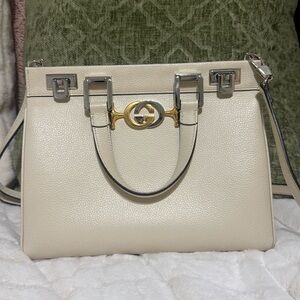 Gucci Zumi Top handle